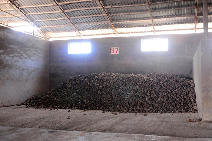 低鐵電熔鎂砂 低鐵電熔鎂砂