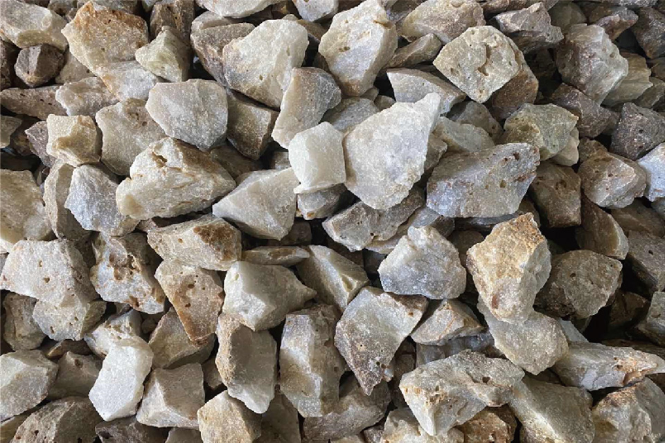 低鐵電熔鎂砂 低鐵電熔鎂砂